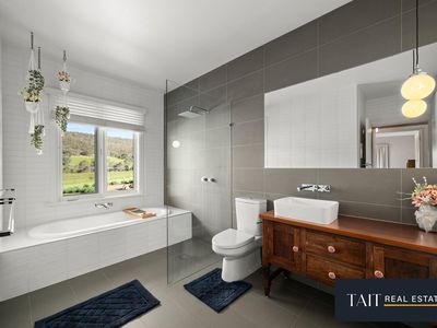 521 Molyullah-Tatong Road, Molyullah