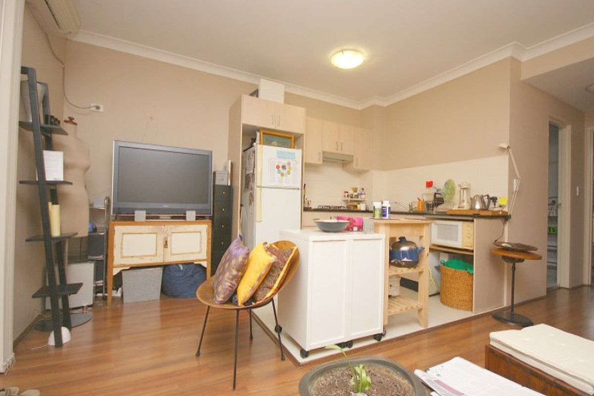 4 / 19-27 Eastbourne Road, Homebush West