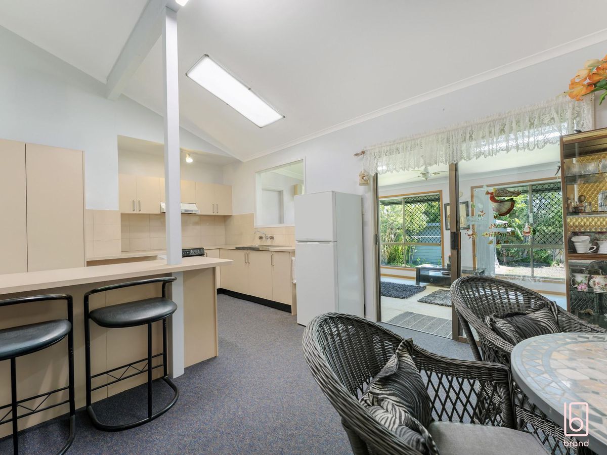 16 Nicholson Crescent, Toukley