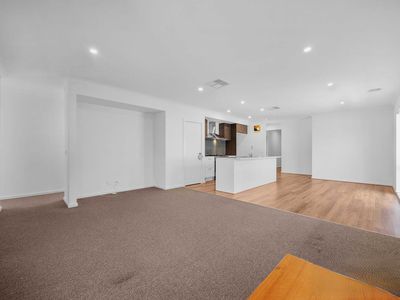 27 Rosewater Street, Manor Lakes