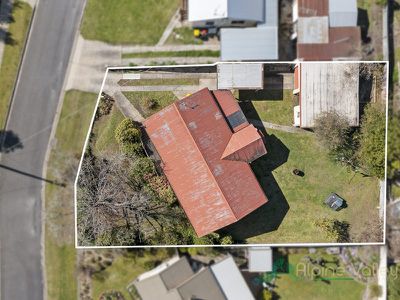 24 Kiewa Crescent, Mount Beauty