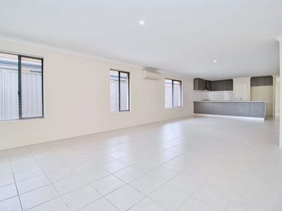 33 Elm Way , Baldivis