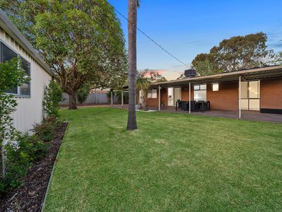 24 Hackettiana Avenue, South Lake