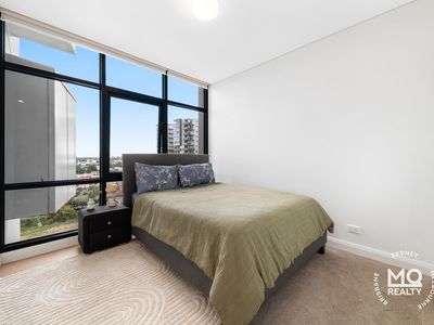 1005 / 28 Cowper Street, Granville