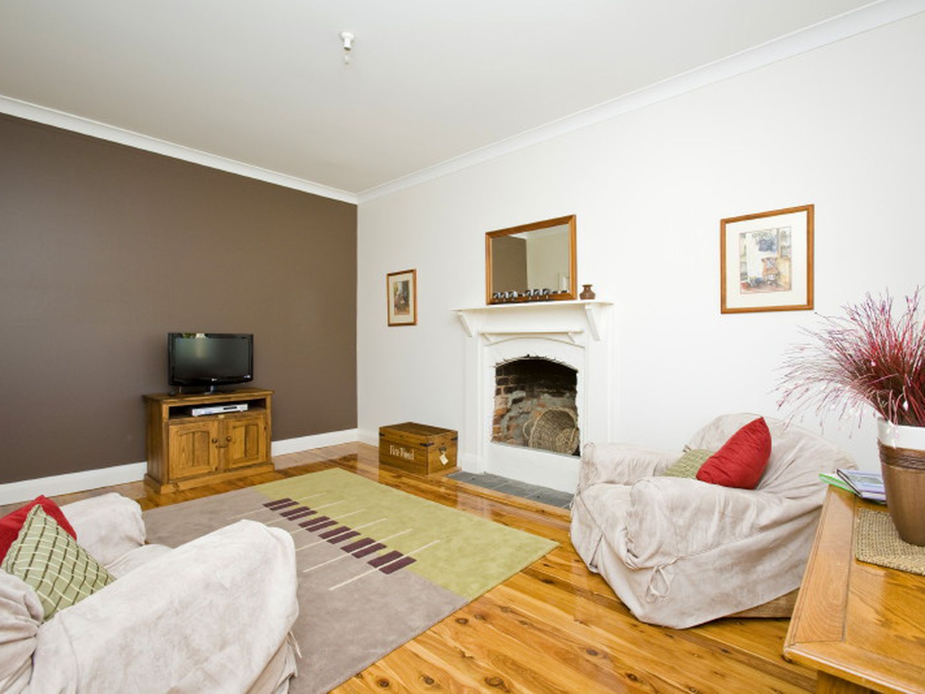 2 Coronation Ave, Braidwood