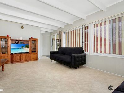 28 Fisher Street, Oak Flats