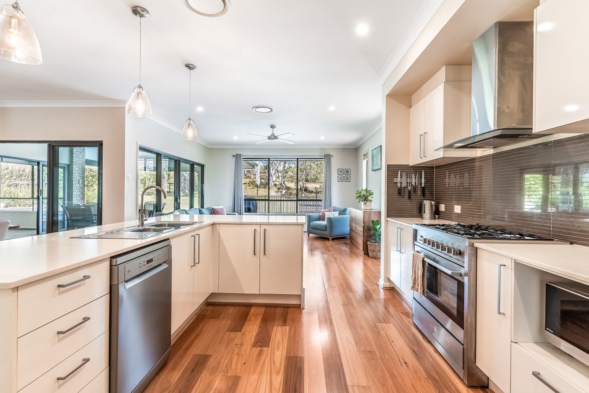 9 Livotto Drive, Richmond Hill