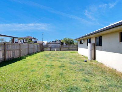 2 Mark Crescent, Glenella