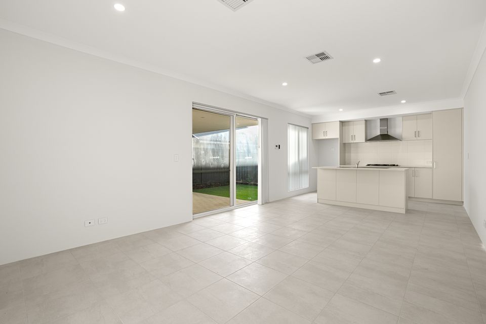 4 Lustre Rd, Baldivis