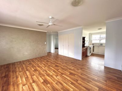 4 / 49 Back Street, Biggera Waters