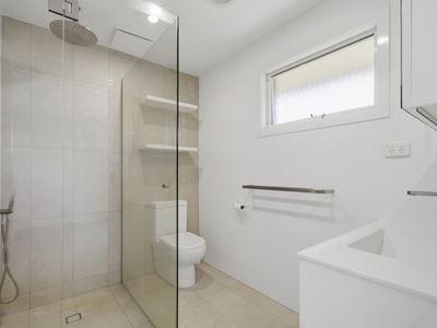 6 Bridget Court, Sale