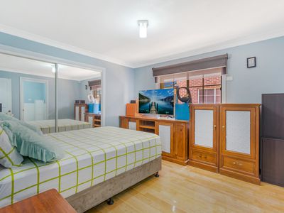 2 / 14 Chrysanthemum Avenue, Lurnea