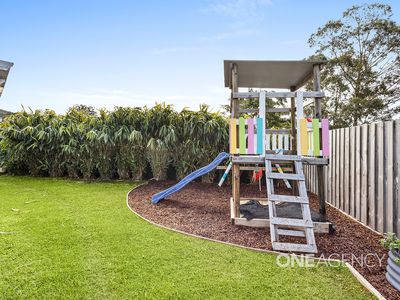 25 Macleay Place, Albion Park