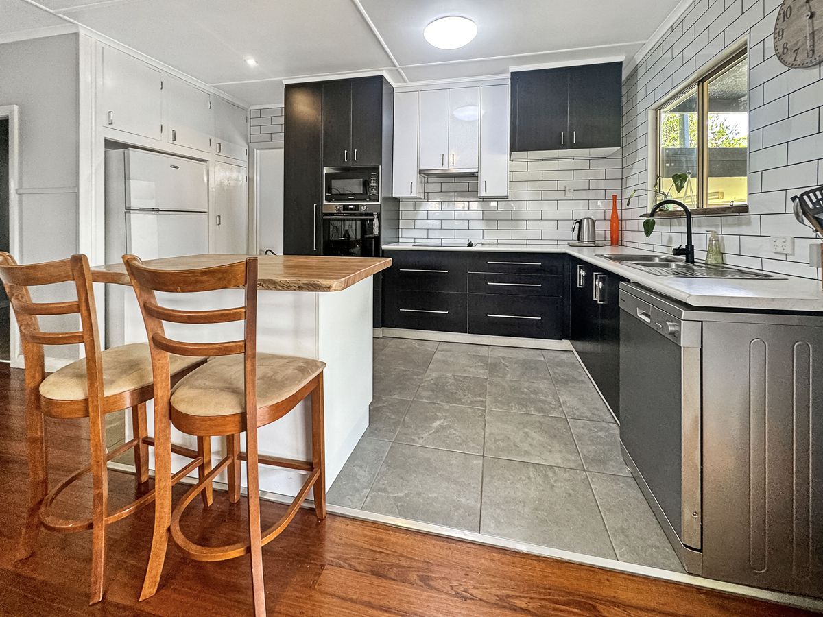 52 Loder Street, Atherton