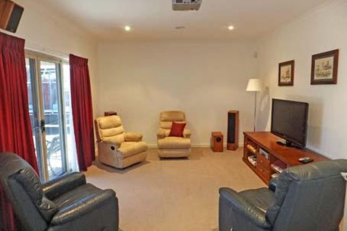 6 McLennan Close, Kyabram