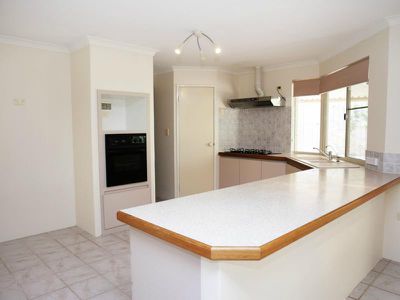 18 Jilakin Loop, Canning Vale