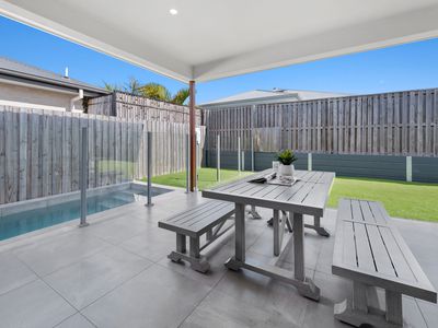 9 Belconnen Drive, Pimpama