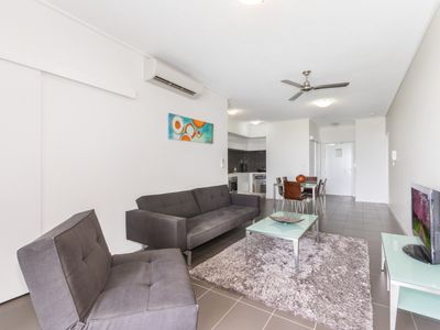 28 / 2-4 Kingsway Place, Townsville City