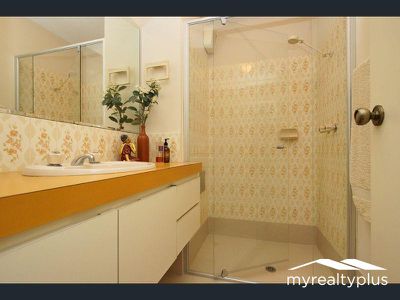 4 / 10 Queens Crescent, Mount Lawley