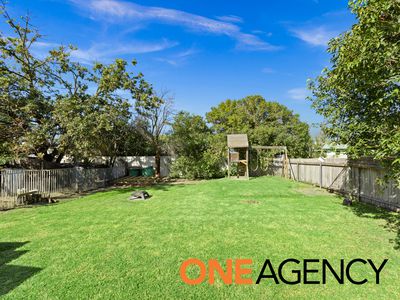 10 Leatham Avenue, Nowra