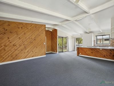 36 Freeburgh Avenue , Mount Beauty