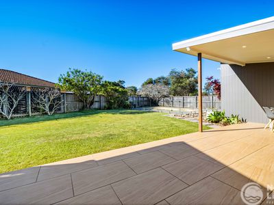 8 Susan Place, Skennars Head
