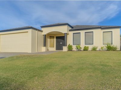 14 Denia Rise, Bennett Springs