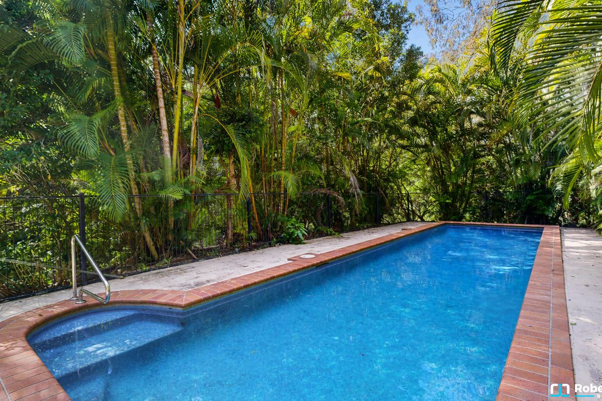 14 Lakeway Drive, Cooroibah