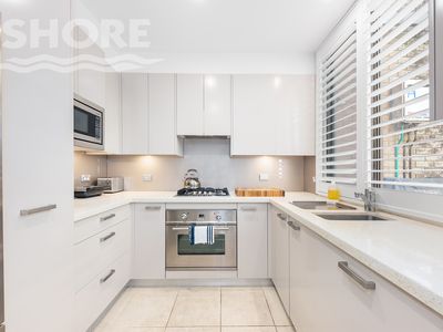 4 / 2 Hardie Street (entry in Premier St), Neutral Bay