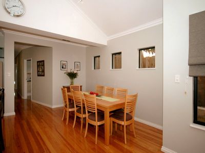 24A Mengler Avenue, Claremont