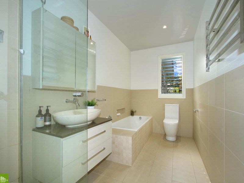 33 Yellagong Street, West Wollongong