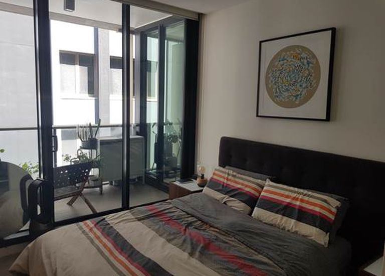 605 / 70 Queens Road, Melbourne