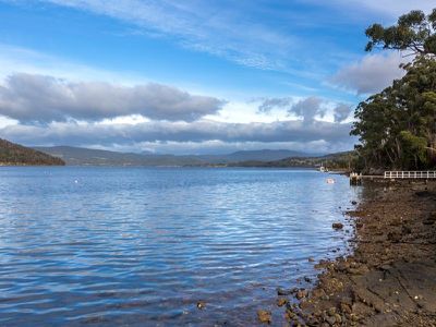 6680 Channel Highway, Deep Bay