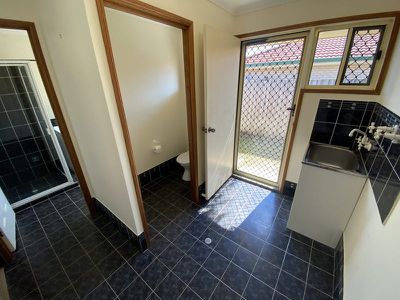 121 Ibis Boulevard, Eli Waters