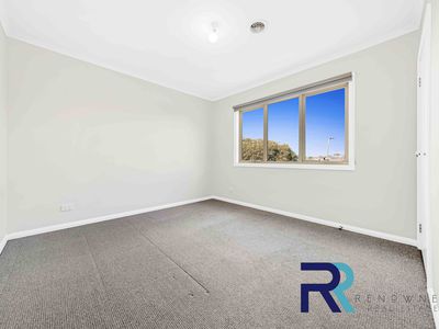 3 / 35 Tullidge Street, Melton