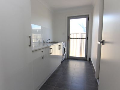 1 / 50 Amanda Crescent, Forster