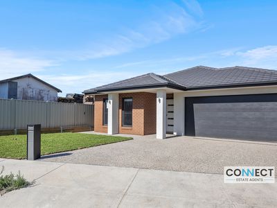 10 Bollington Road, Cranbourne East