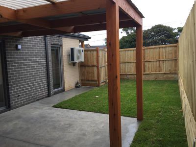 1A Mack Court, Belmont