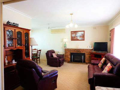 22 River Rd, Murchison