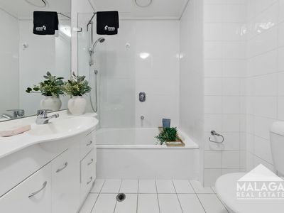 105 / 99 Whiteman Street, Southbank