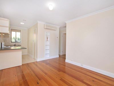 4 / 42 Middle Road, Maribyrnong