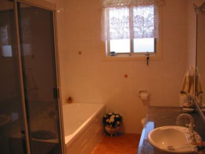 53A Central Rd, Beverly Hills