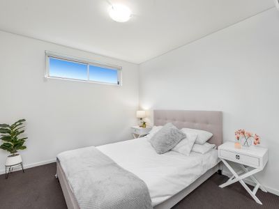 Unit 808 / 6 Land St, Toowong