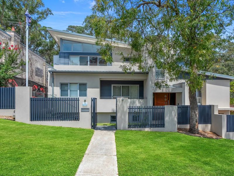 10 DUFF STREET, Turramurra