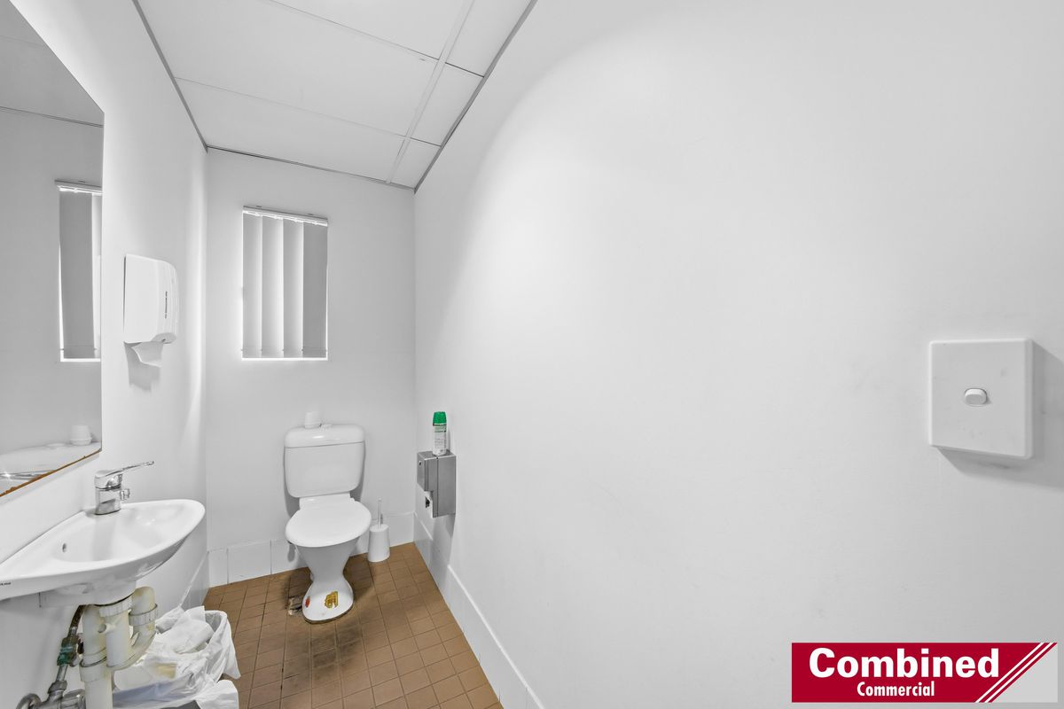 1 & 2 / 2 Samantha Place, Smeaton Grange