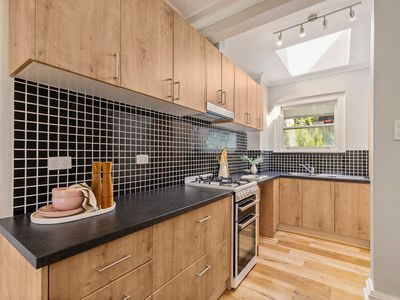 20 / 75 Queens Road, Melbourne