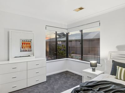 10 Emander Drive, Dianella