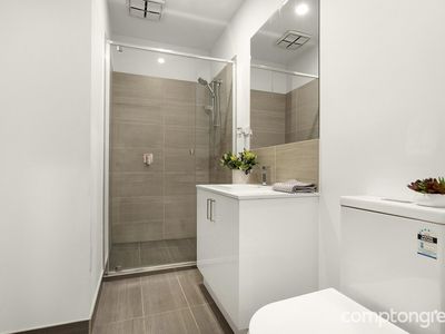 3 / 240 Hyde Street, Yarraville