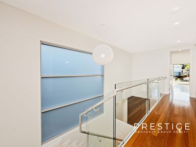 111 Gungah Bay Road, Oatley