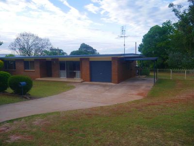 98-100 Moore Street, Kingaroy